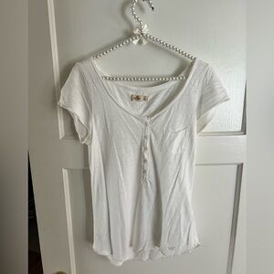 Hollister white button up short sleeve shirt